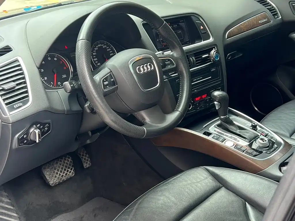 Audi Q5 2010 3.2FSI Sport