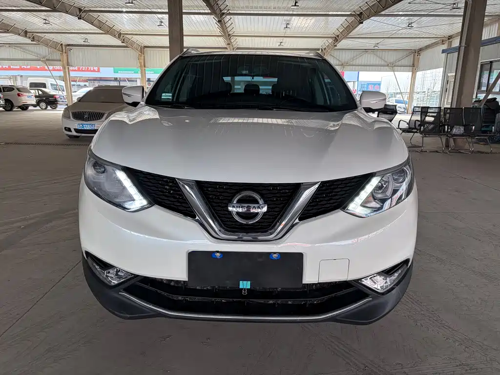 Nissan Qashqai 2017 2.0L CVT Smart V