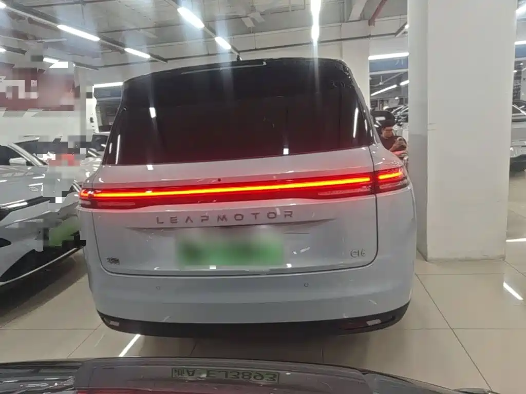 Leapmotor Leapmotor C16 — миниатюра 6