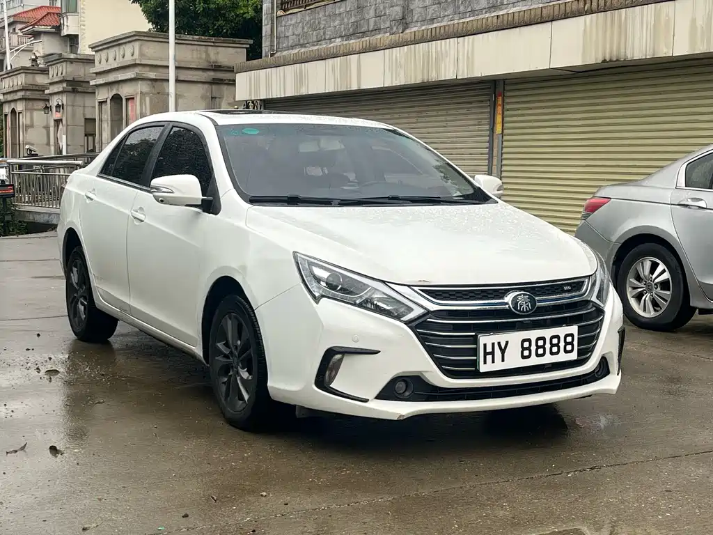 BYD Qin NEV - фото 3