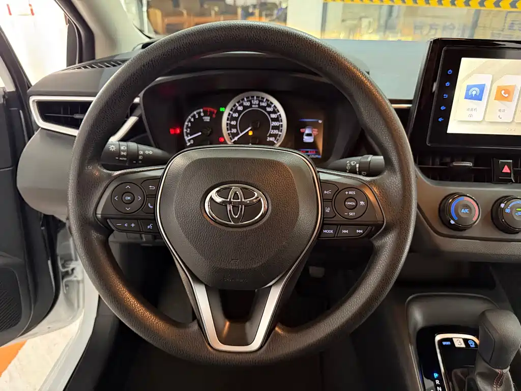 Toyota Corolla — миниатюра 13