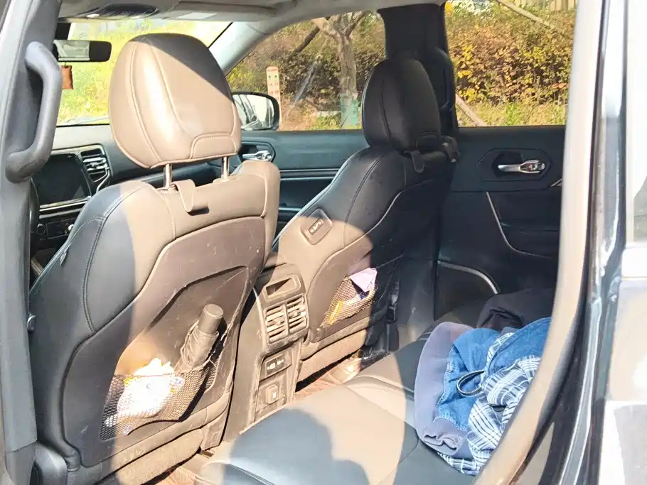 Jeep Grand Commander — миниатюра 11