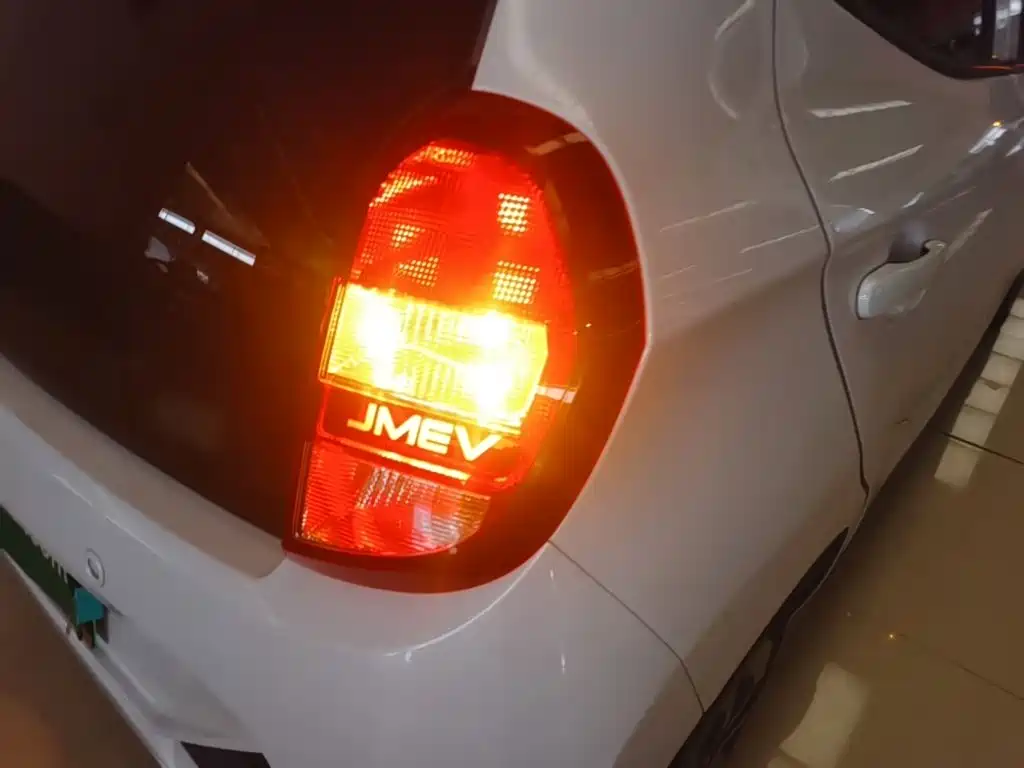 JMEV EV2 — миниатюра 8