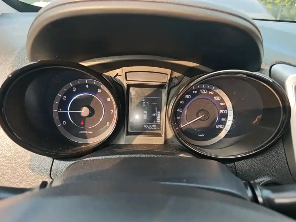 Changan CS15 — миниатюра 12