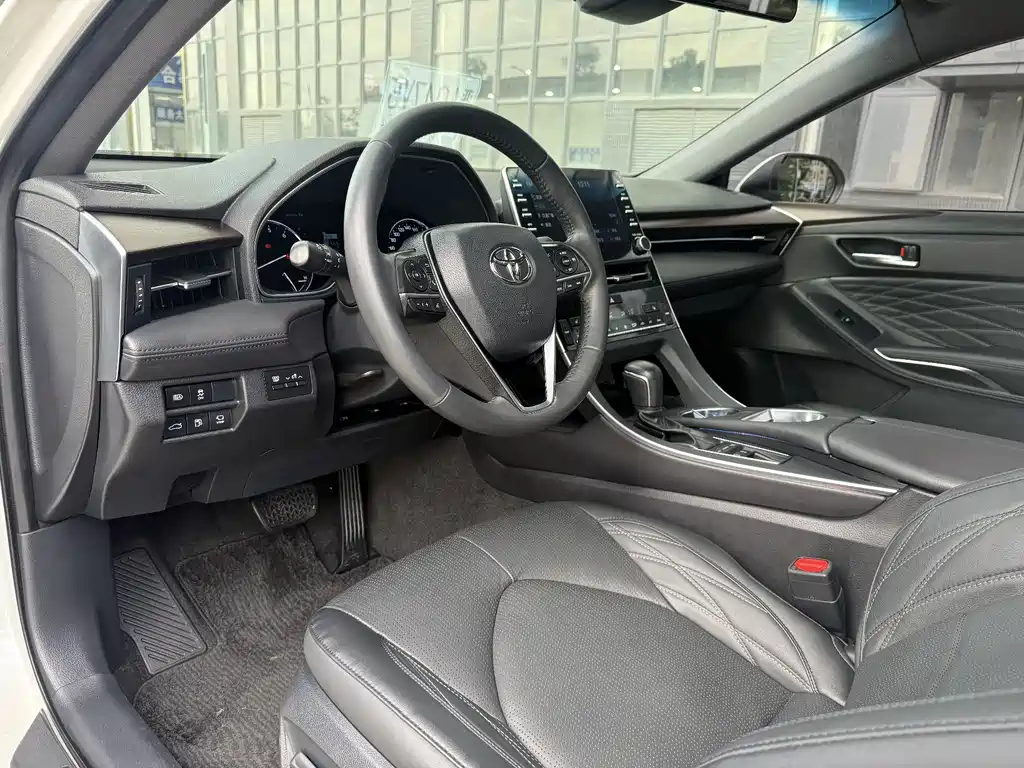 Toyota Avalon 2019 2.5L Touring Luxury VI