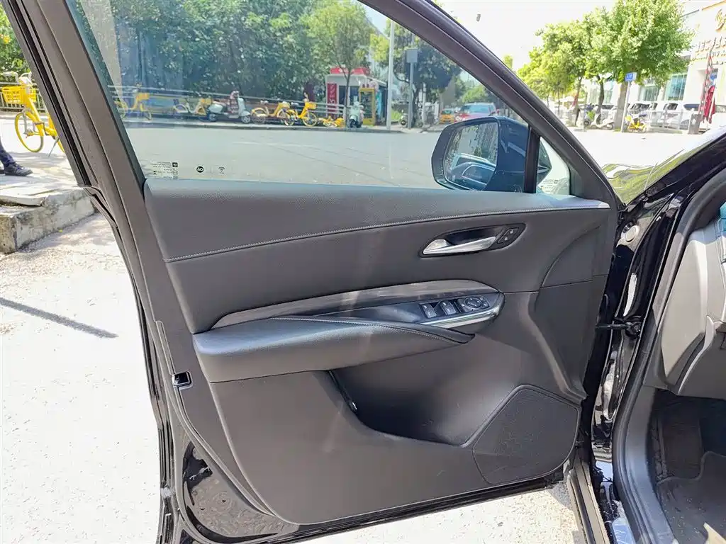 Cadillac XT4 2024 28T Luxury
