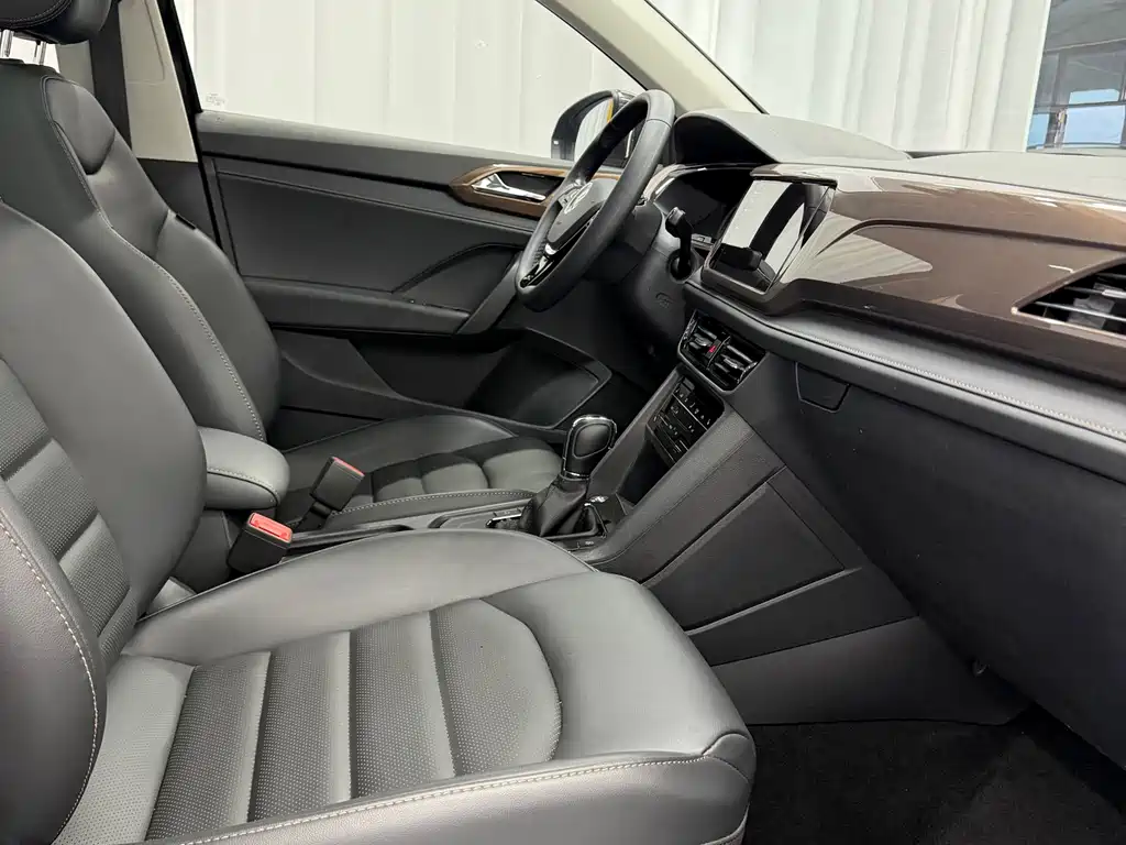 Volkswagen Tharu 2022 280TSI Luxury