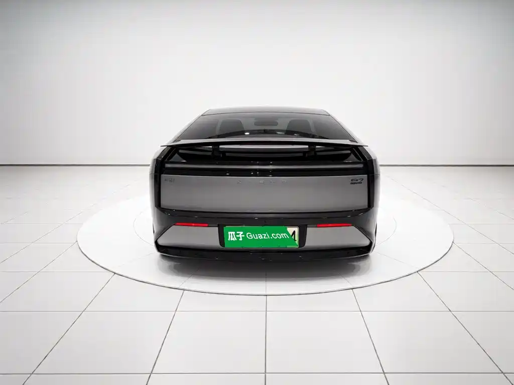 XPeng P7 — миниатюра 5
