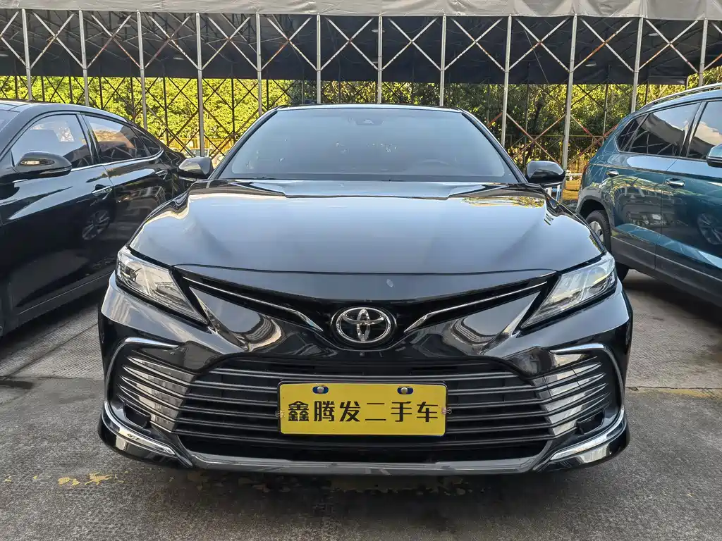 Toyota Camry — миниатюра 2