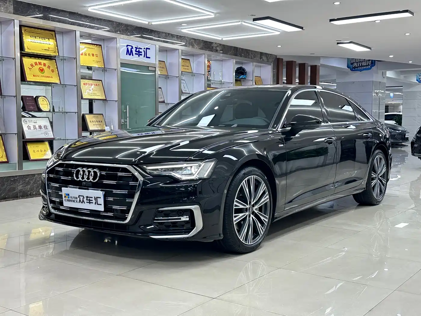 奥迪A6L 2024款 45 TFSI 臻选动感型 2024