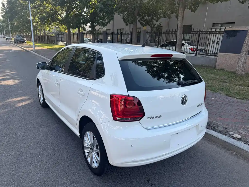 Volkswagen Polo — миниатюра 13