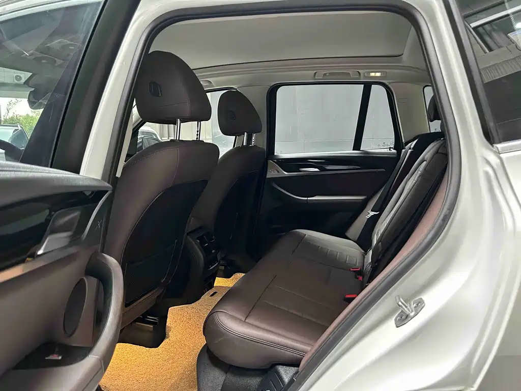 BMW X3 — миниатюра 5