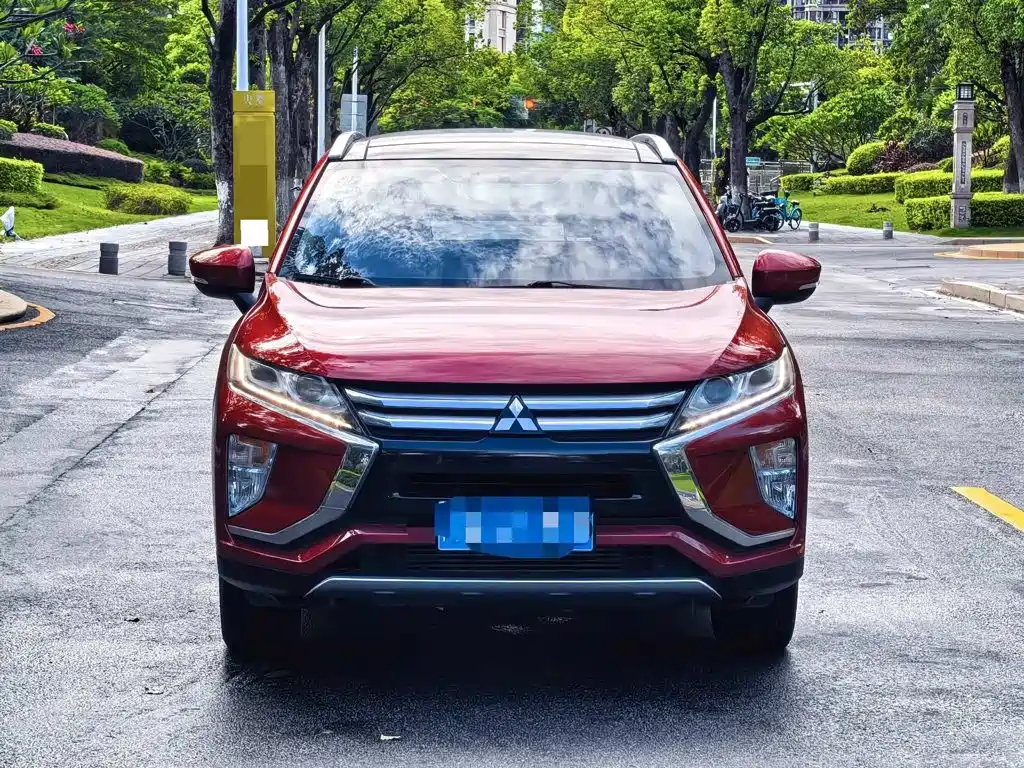 Mitsubishi Eclipse Cross — миниатюра 2