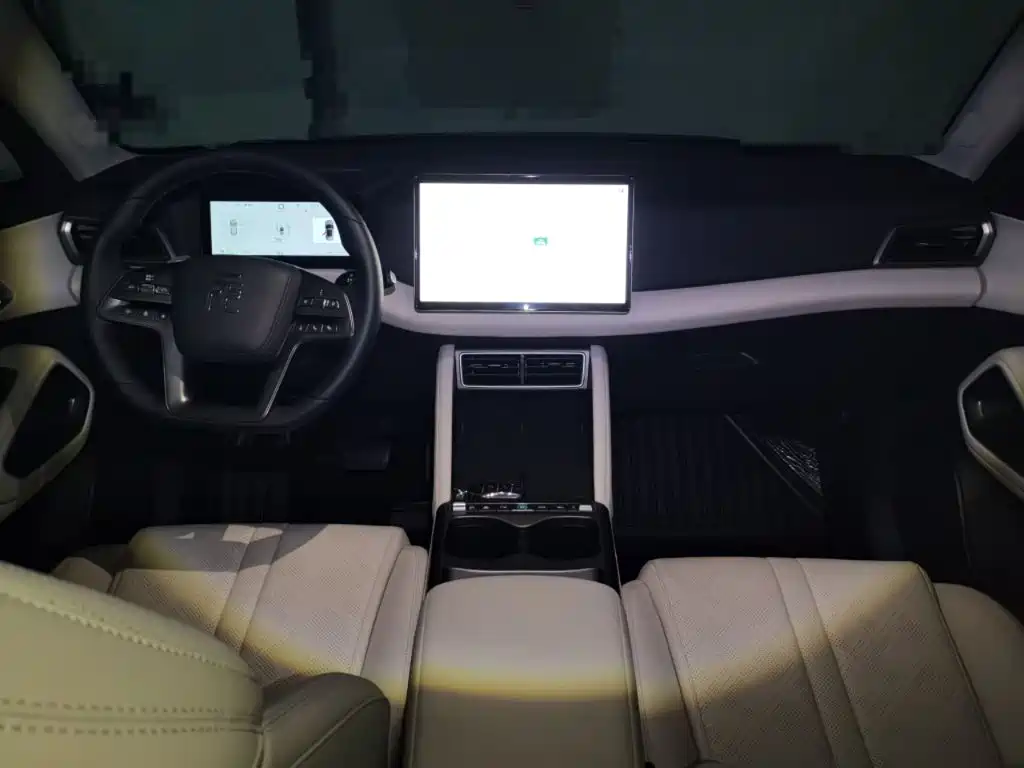 BYD Yuan UP — миниатюра 13