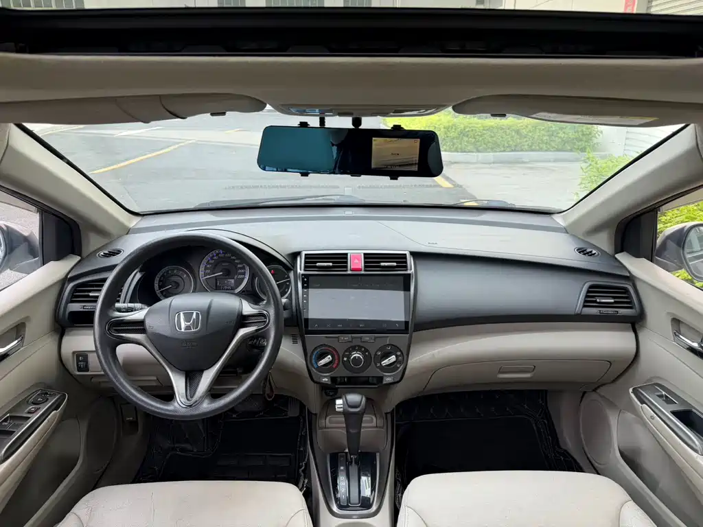 Honda City Classic — миниатюра 5