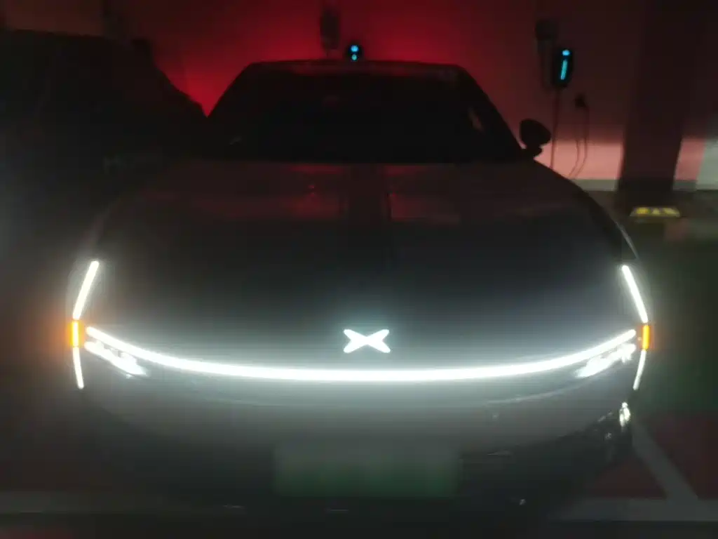 XPeng P7 — миниатюра 3