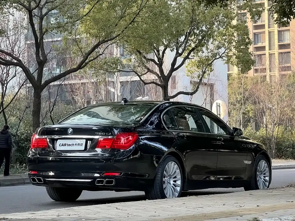 BMW 7 Series 7 2010 760Li
