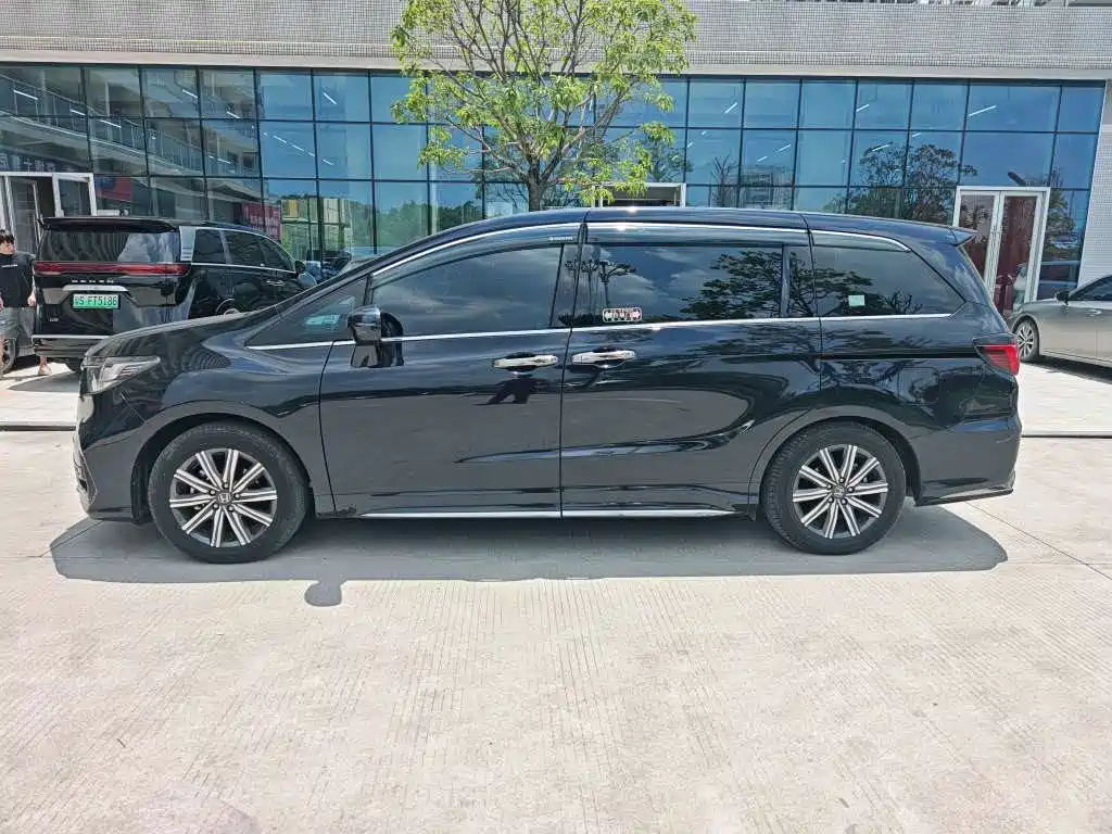 Honda Odyssey 2024 2.0L e:HEV