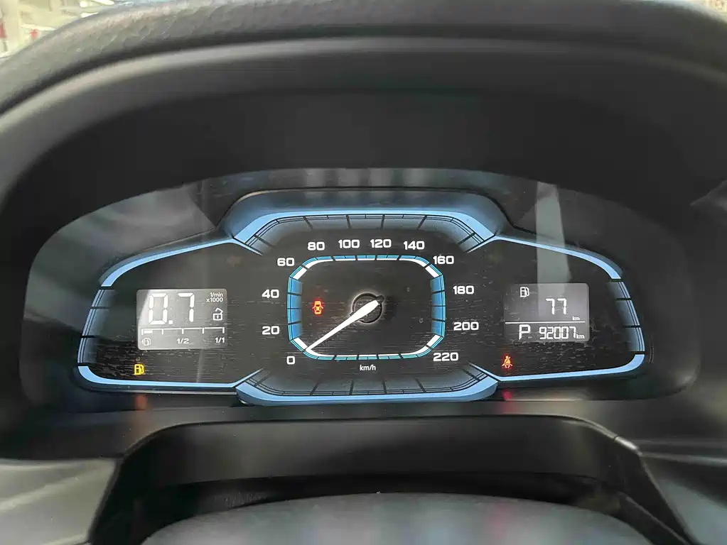 Roewe 360 — миниатюра 8