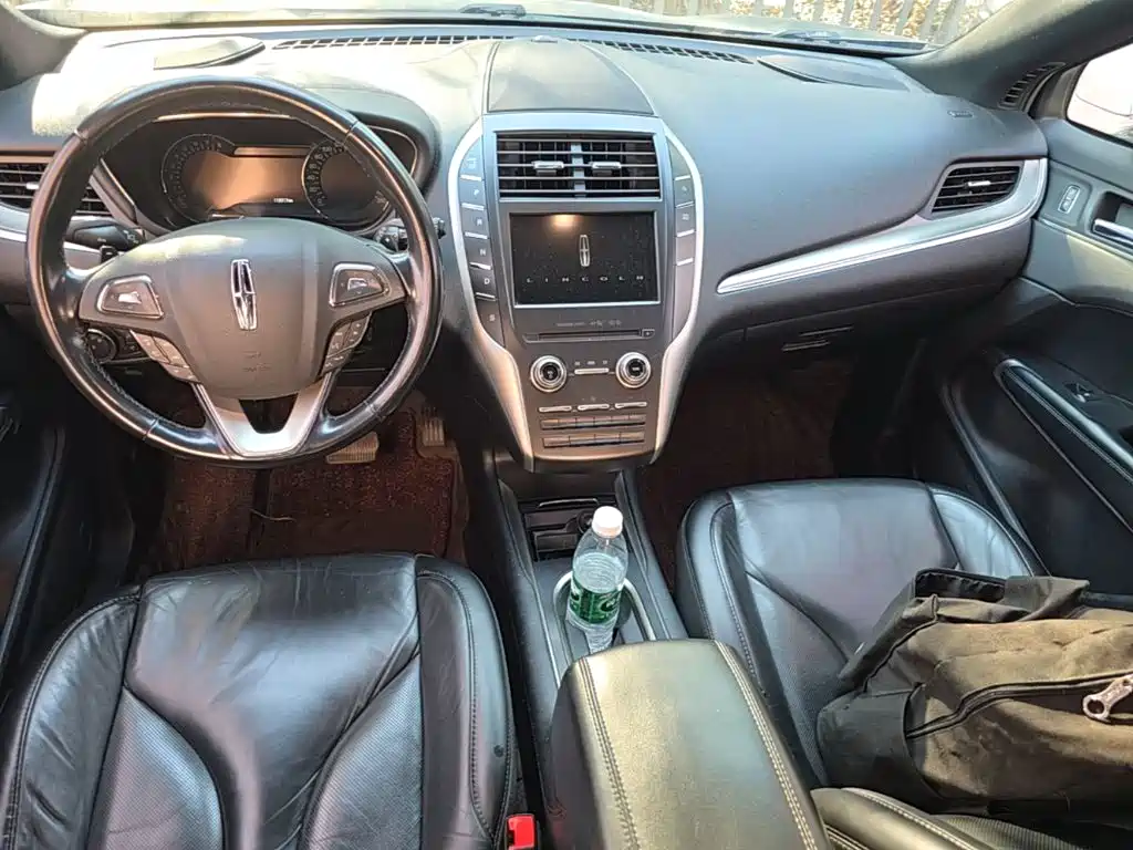 Lincoln MKC — миниатюра 10