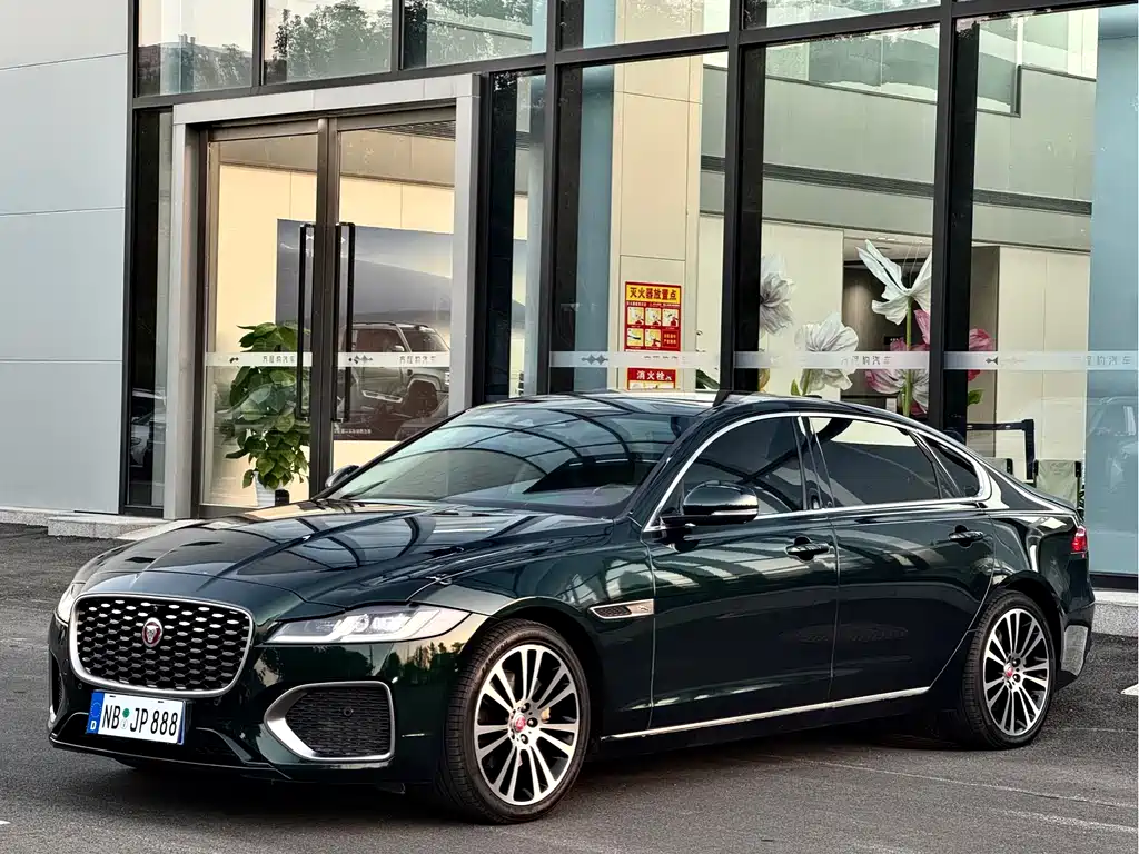 Jaguar XFL 2023 XFL 2.0T P250 Premium Luxury