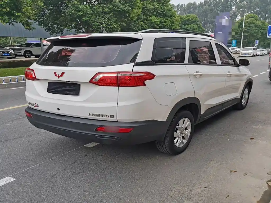 Wuling Hongguang S3 — миниатюра 7