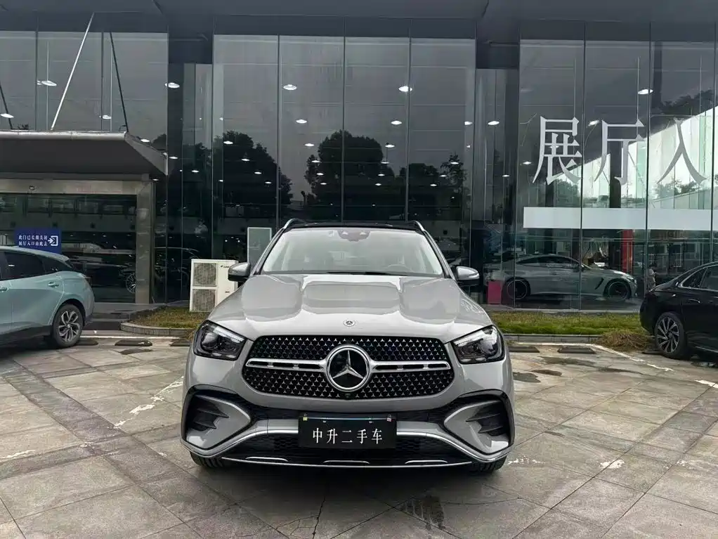 Mercedes-Benz GLE (Import) — миниатюра 2