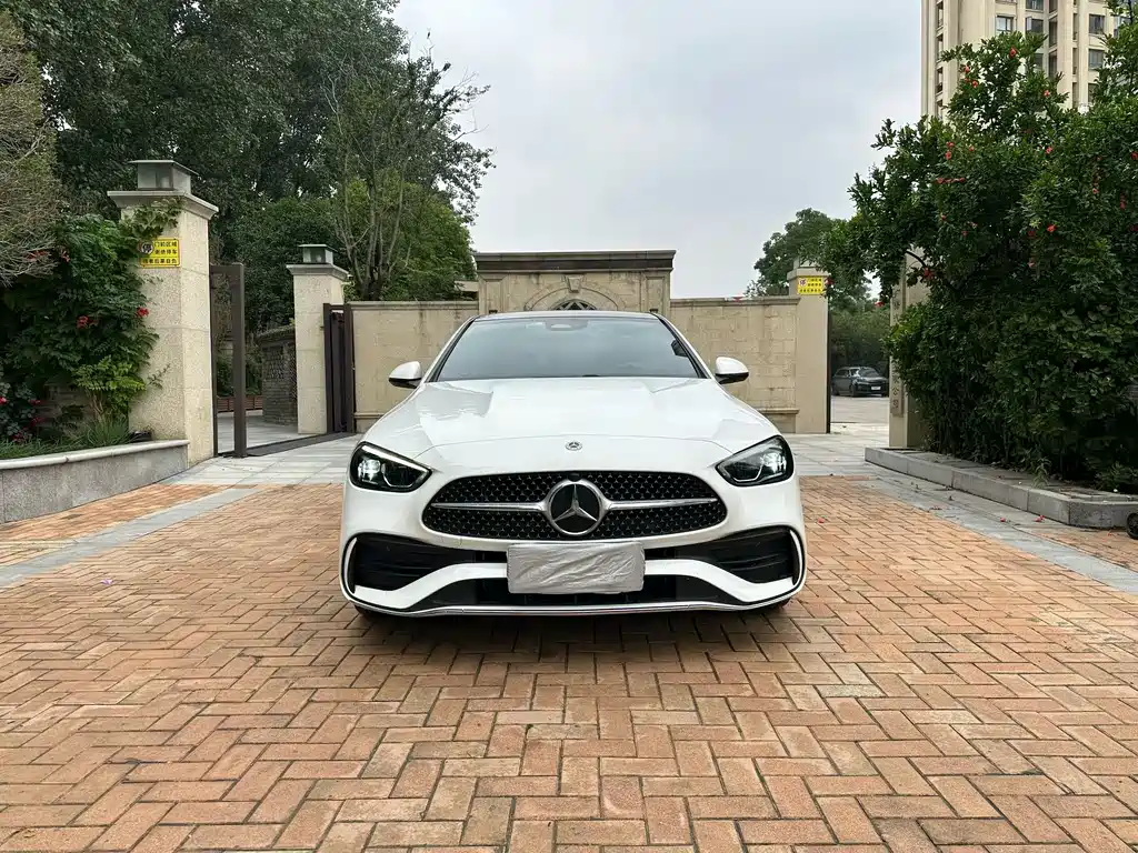 Mercedes-Benz C-Class 2022