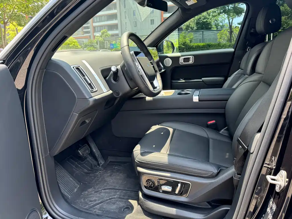 Li Auto L8 2024 Pro