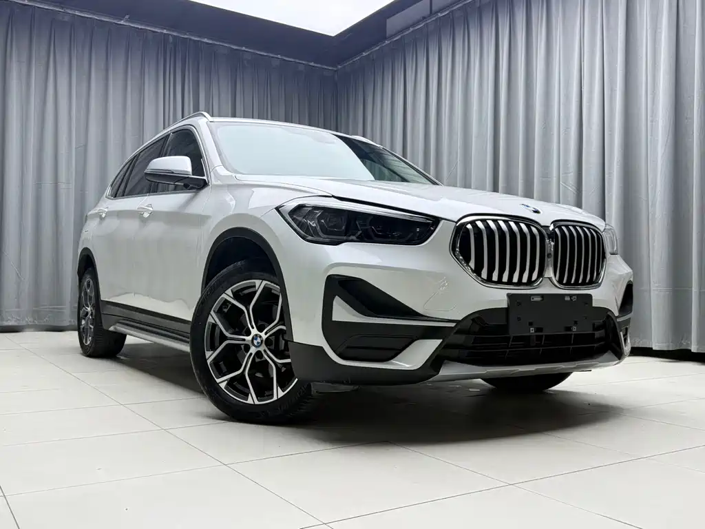 BMW X1 2022 — фото 2
