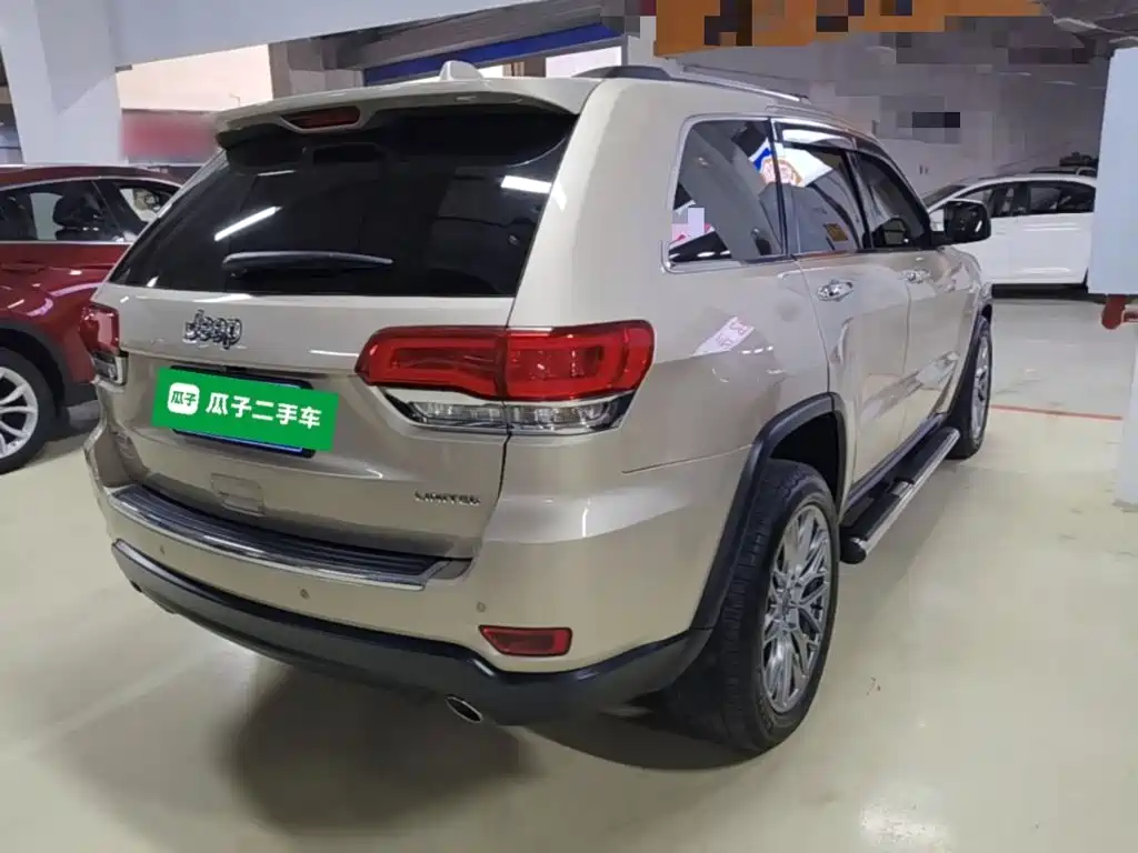 Jeep Grand Cherokee (Import) — миниатюра 7