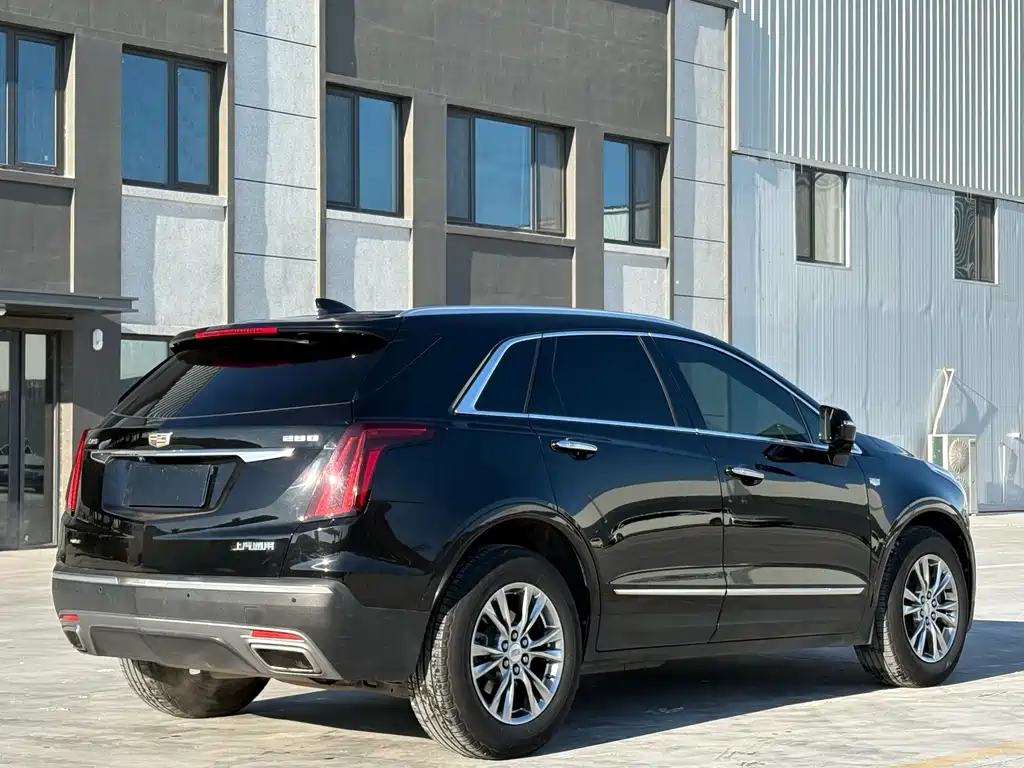 CADILLAC XT5