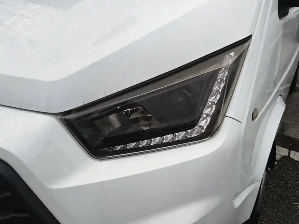 JMC Tesla — миниатюра 24