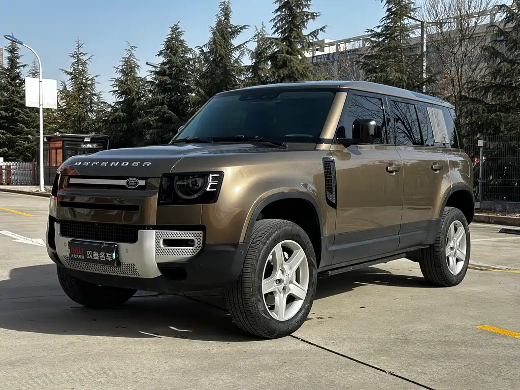 LAND ROVER DEFENDER