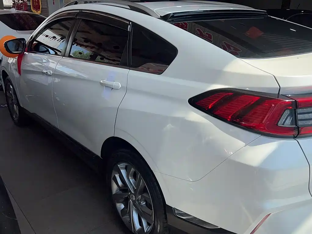 Venucia T90 2020 2.0L CVT