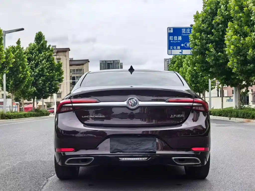 Buick LaCrosse 2022 Avenir