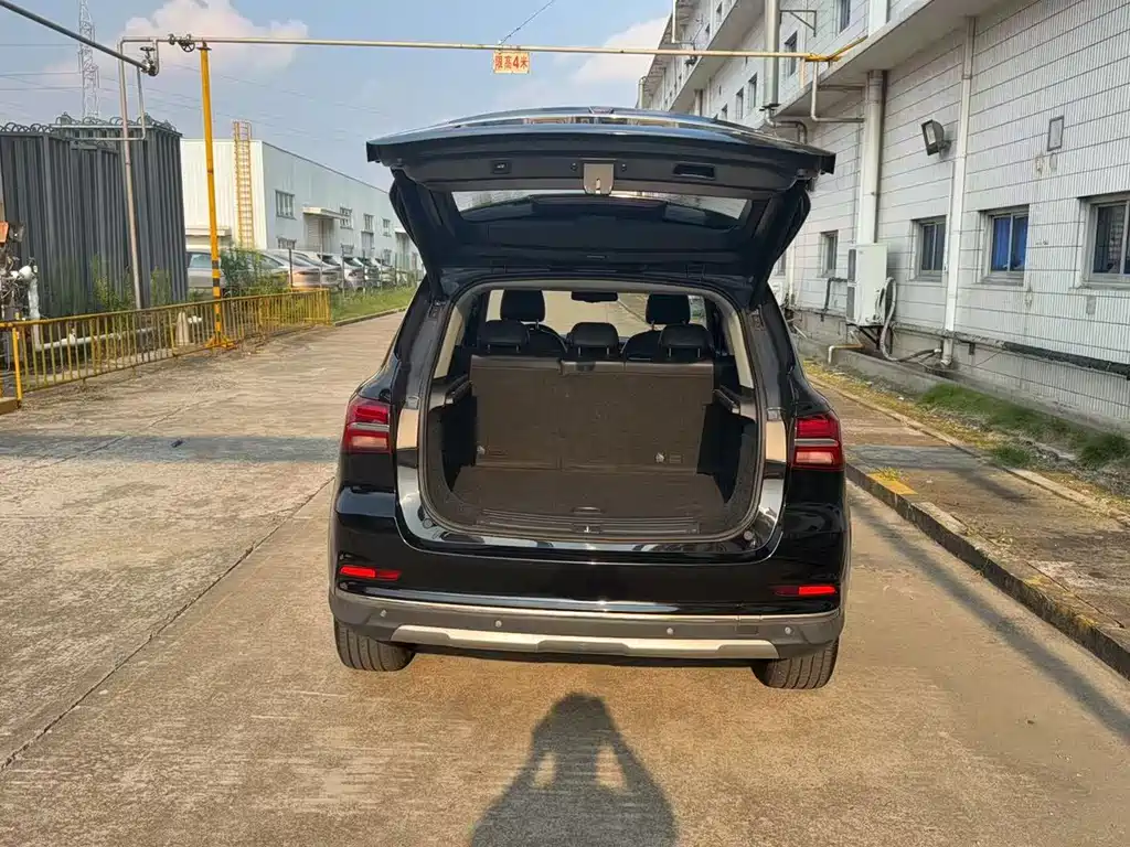 Roewe RX5 New Energy — миниатюра 7