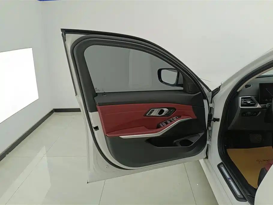 BMW 3 Series 3 2024 325i M Sport