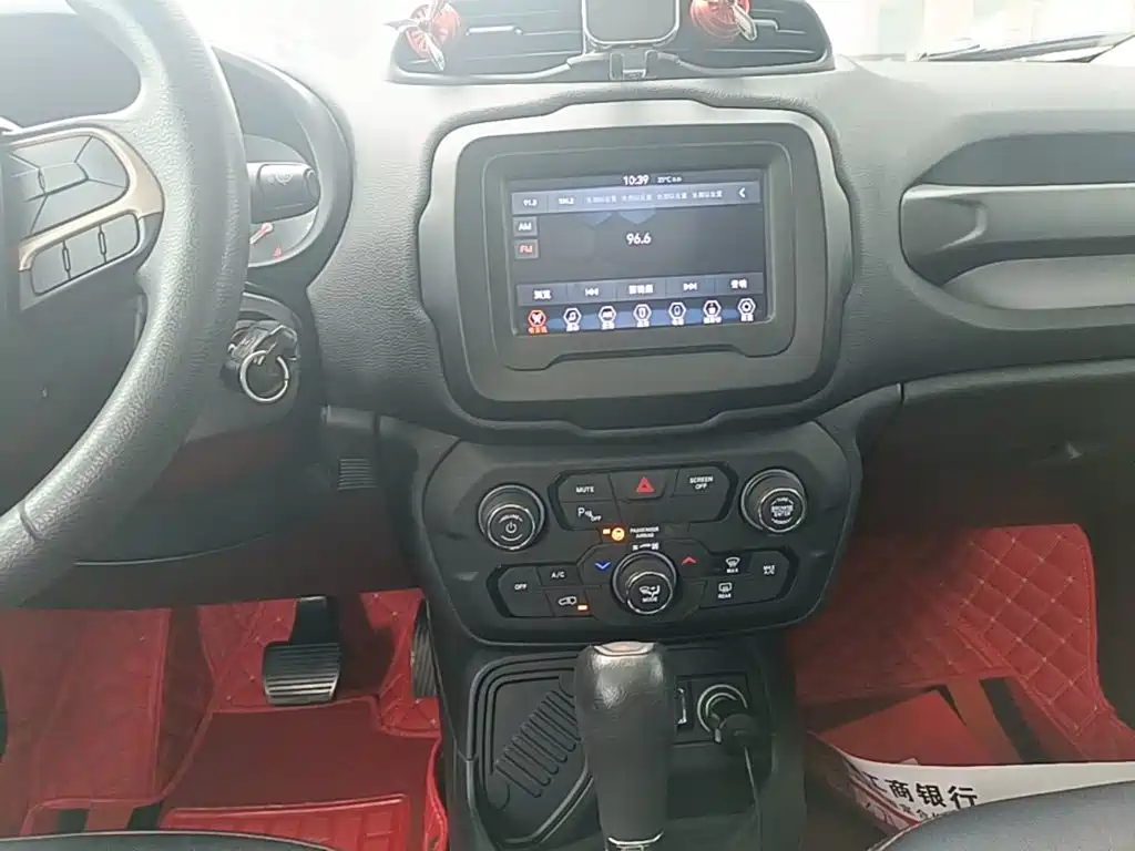 Jeep Renegade — миниатюра 13