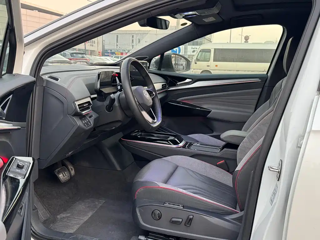 VOLKSWAGEN ID.4 CROZZ