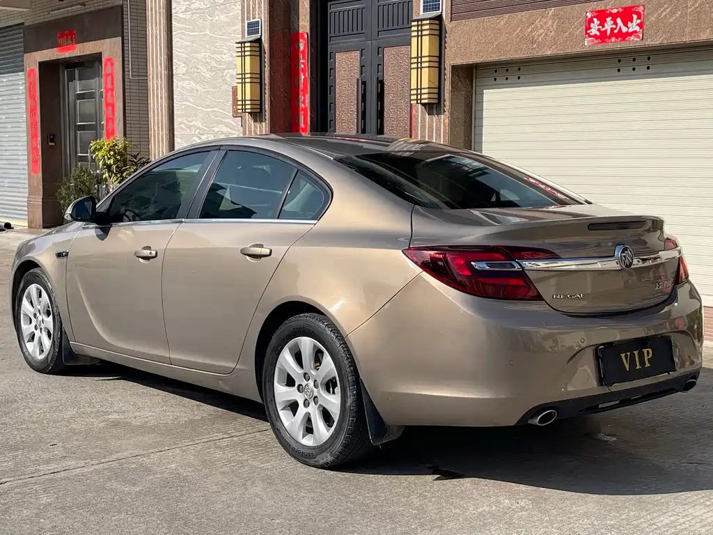 BUICK REGAL