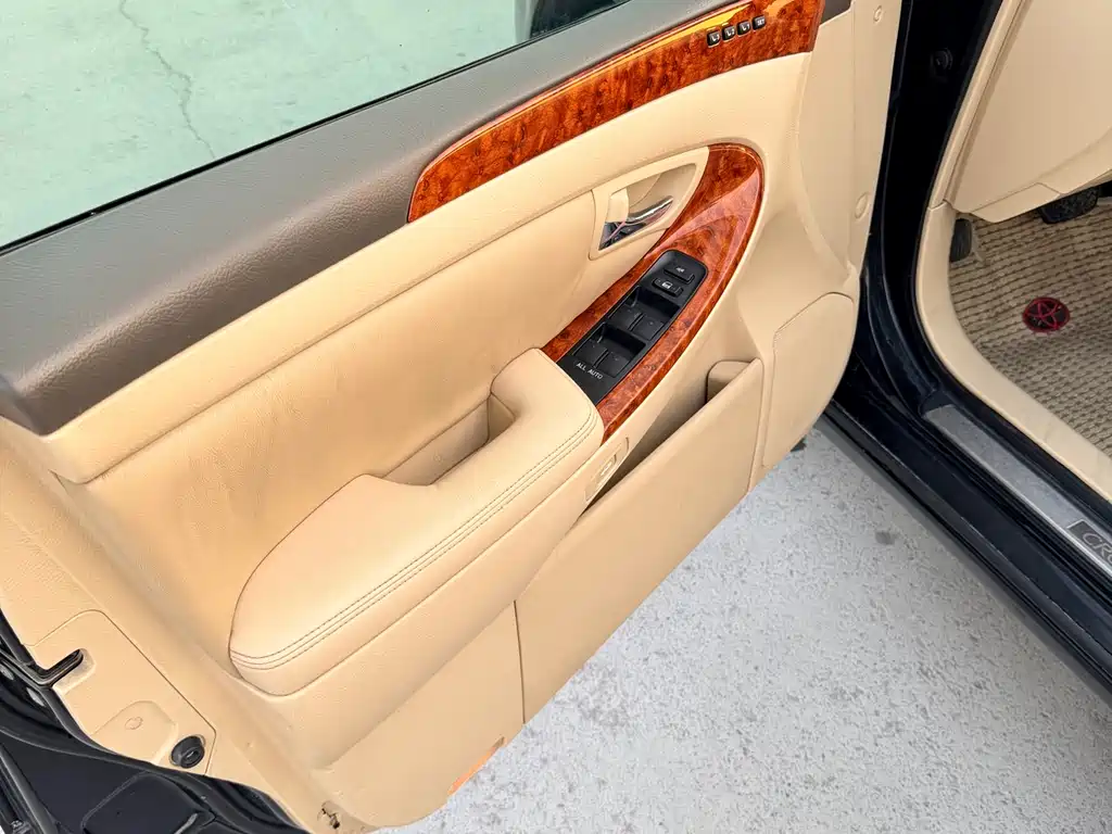Toyota Crown 2005 3.0L Royal Saloon