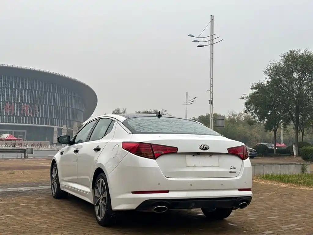 Kia K5 — миниатюра 6