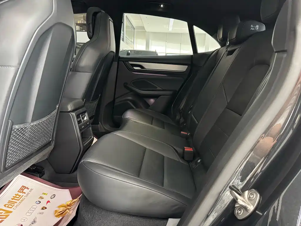 Porsche Macan 2024 Macan 4