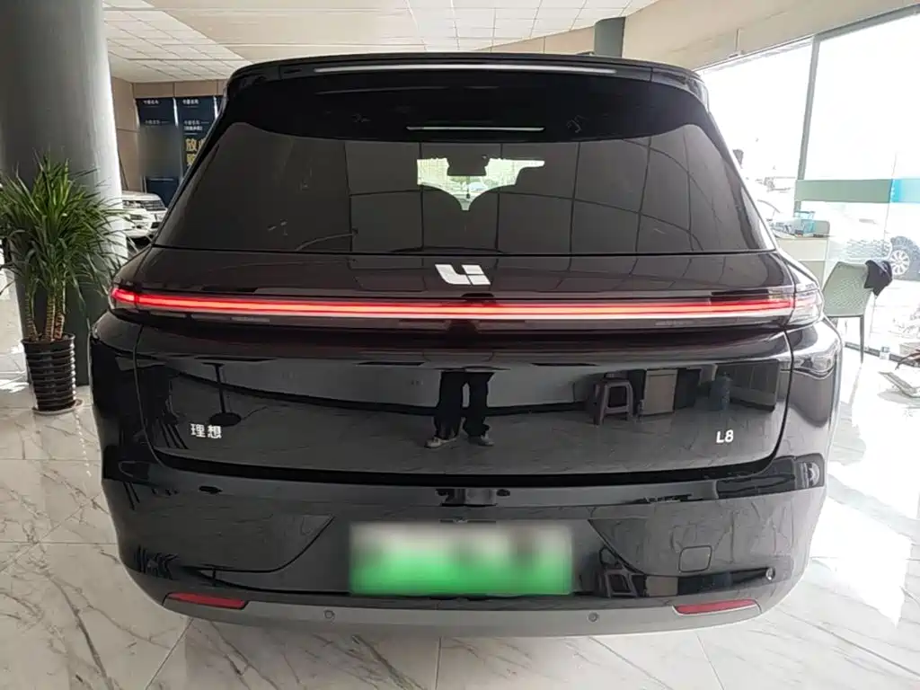 Li Auto L8 2023 Pro