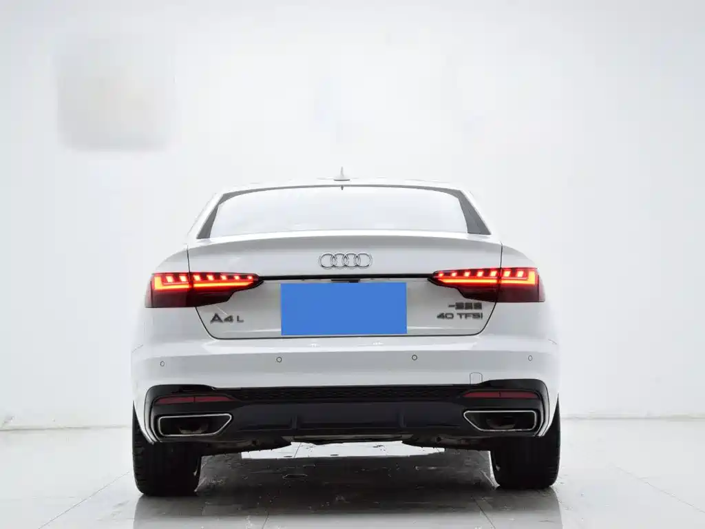 Audi A4L 2023 40 TFSI Luxury