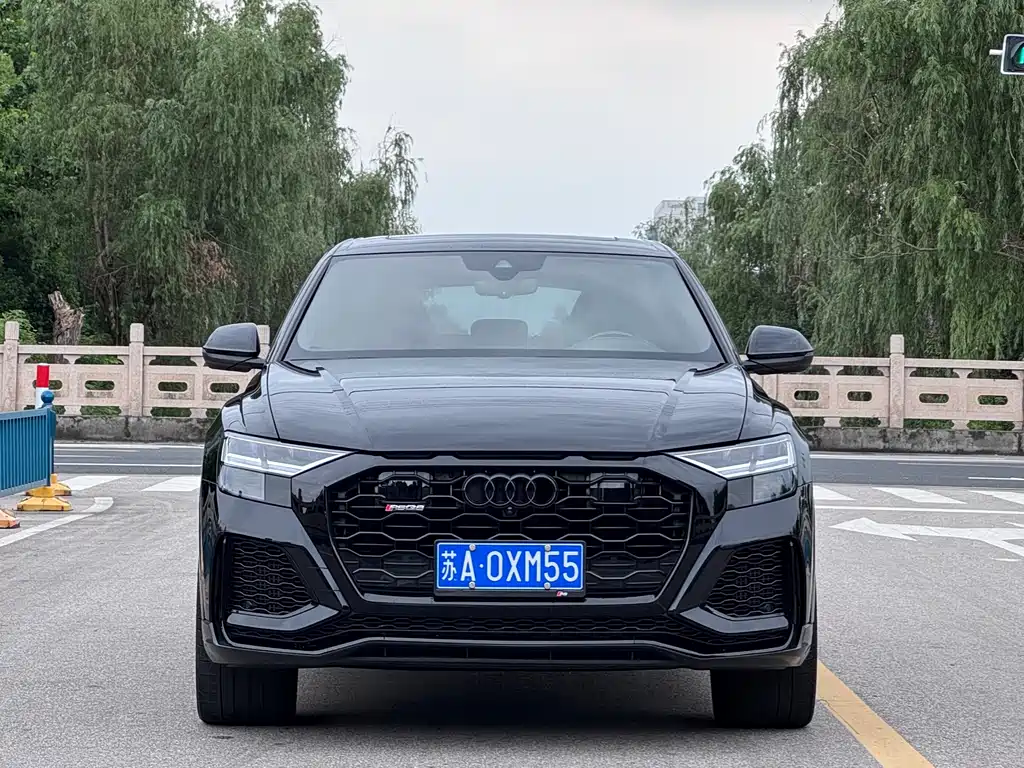 Audi Q8 2021 55 TFSI Luxury