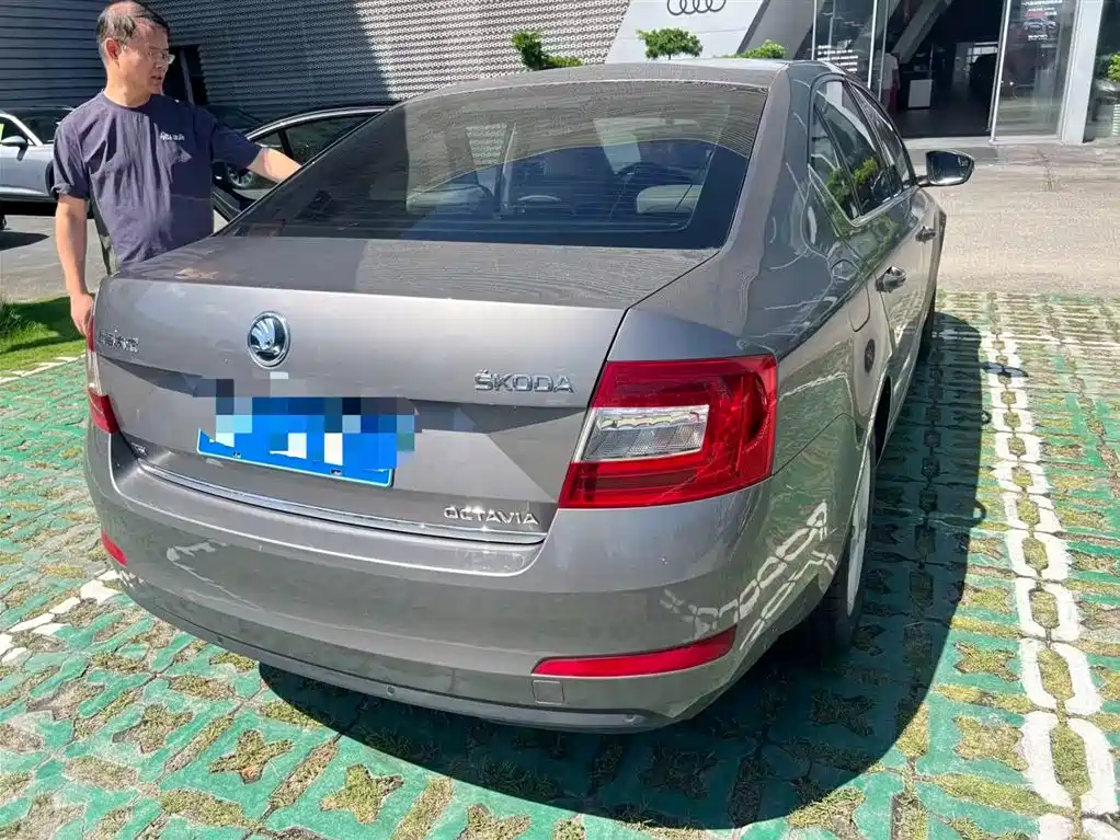 Skoda Octavia 2014 1.4TSI DSG