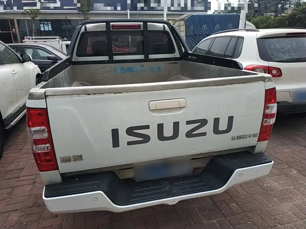 Isuzu RE-MAX Ruimai — миниатюра 6