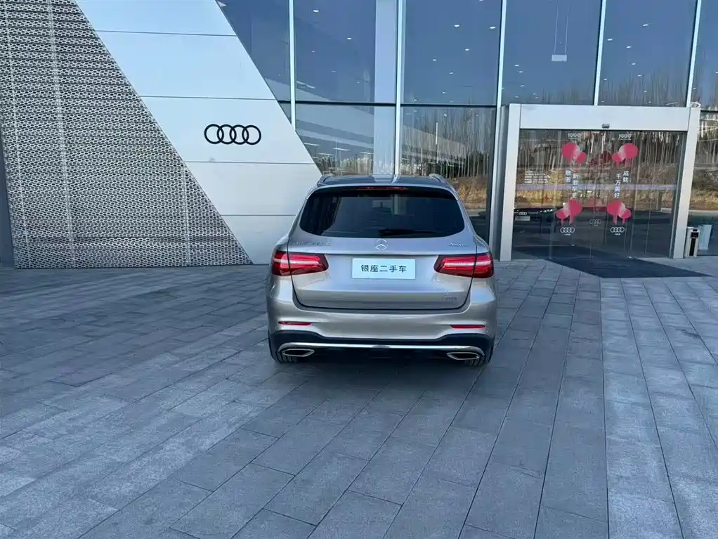 MERCEDES-BENZ GLC